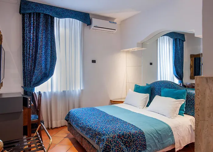 Canova Hotel Rome