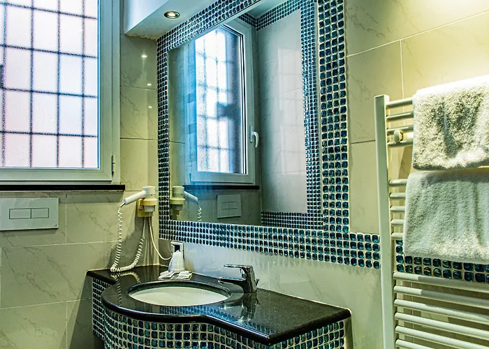 Hotel Canova 3*