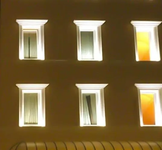 Hotel Canova 3*