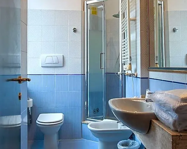 Canova Hotel 3*