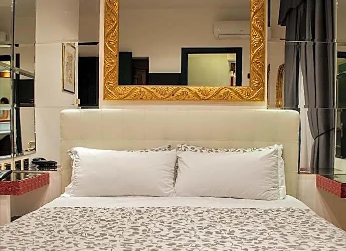 Canova Hotel 3*